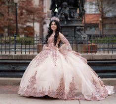 Rose Gold And Gold Quinceanera Dresses, Quincenera Dresses Brown, Blush And Gold Quinceanera Dress, Rose Gold Quinceanera Theme Dresses, Rose Gold And White Quinceanera, Flower Theme Quinceanera Dresses, Gold Rose Quinceañera Dress, Western Quinceanera Ideas Dresses, 15 Dresses With Sleeves