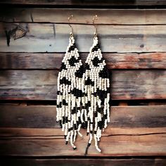 New Rice Bead Cow Print Dangle Bohemian Earrings Approximately 4” Long And 1” Wide White Beaded Earrings With Black Beads, White Bohemian Beaded Earrings With Black Beads, White Drop Earrings With Black Beads, Earring Inspo, Bead Earring, Beaded Earring, Rice Bead, Earring Ideas, Diy Crafts Hacks