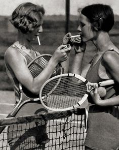 Tennis Photos, Gifts Photography, Vintage Tennis, Racquets, Photography Inspo, Photo Print, 그림 그리기