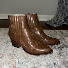 Nwt Cowboy Boots Rider Girl, Girl Shoes, Cowgirl Boots, Shoes Heels Boots, Girls Shoes, Cowboy Boots, Shoes Women Heels, Heeled Boots, Cowboy