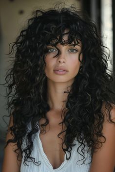 Bring movement, dimension and intrigue to long hair with layers and bangs. Here are 49 gorgeous long layered hair ideas with bangs for your next refresh! 👆 Click for more ideas！ Perm With Bangs Long Hair, Curly Hair With Bangs And Layers, Curly Hair Natural, Layered Hair With Bangs, Haircuts For Curly Hair