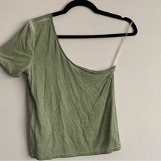 American Eagle Soft & Sexy One Shoulder Distressed Army Green Tee Shirt. Light Weight Nwot, Size Medium. Make An Offer Green Stretch Tops For Night Out, Green Crew Neck Top For Night Out, Green Crop Top For Night Out, Scoop Neck Crop Top For Summer Nights, Stretch Cotton Top For Night Out, Green Scoop Neck Top For Summer, Summer Crew Neck Crop Top For Night Out, Summer Night Out Crew Neck Crop Top, Cotton Short Sleeve Tops For Night Out