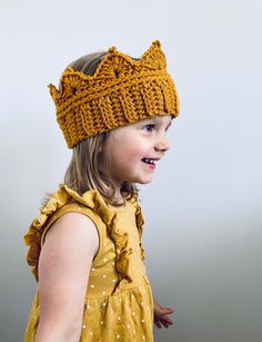 Crochet Crown / Ear Warmer. Dress up or Pretend Play Crochet Crown.  Reusable Birthday Crown. These crochet crowns are available in 6 colours and they are natural and sustainable party accessories. Made using premium acrylic yarn, machine washable and can be reused on different occasions.  Perfect for birthday parties, dress up parties, pretend play, Christmas, photoshoot prop, gift or just to keep your ears warm in winter.  Available in 2 sizes: child (50-55cm) and adult (55-60cm).  (stretchy t Crochet Crown Pattern, Knit Crown, Crochet Crown, Crown Pattern, Crochet Ear Warmer, Photoshoot Props, Ear Warmer Headband, Christmas Photoshoot, Birthday Crown