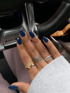 Simple Almond Dip Nails, Shellac Nail Inspiration, Fall Color Nails Dip, Light Nails Colors, Round Nails Colors, Gel Shellac Nails Summer, Nail Inspo Fall Almond, Dip Nail Ideas Blue, Nail Ideas Plain Colors