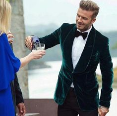 David Beckham stylish as ever in a green velvet tux jacket. A true British gent style inspiration Velvet Blazer Outfit, Party Wear Blazers, Velvet Dinner Jacket, Green Velvet Blazer, David Beckham Style, Green Velvet Jacket, Blazer Outfits Men, Mens Fashion Magazine, Dinner Jacket