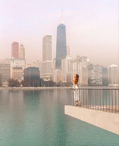 A girl standing by Lake Michigan looking at the Chicago skyline Chicago Photoshoot, Navy Pier Chicago, Monday Feels, Navy Pier, Chicago Travel, Chicago Skyline, Days Like This, Beautiful View