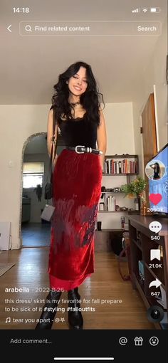 Pleated Velvet Skirt, Red Velvet Skirt, Mermaid Maxi Skirt, Colorful Hairstyles, Skirt Winter, Mid Skirt, Velvet Skirt, Glam Rock, Mode Inspiration