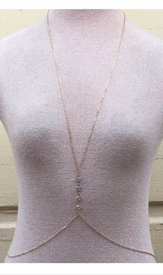 Crystal Body Chain Layering Body Chain Bikini Body Jewelry - Etsy Crystal Body Chain, Chain Layering, Business Branding Inspiration, Gold Body Chain, Cosmetic Bag Organization, Gold Bodies, Jewelry Care Instructions, Belly Chain, Body Chain Jewelry