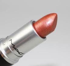 MAC Copper Lipstick Dyt Type 3 Hair, Copper Lipstick, True Autumn Makeup, Autumn Lipstick, Warm Autumn Makeup, Warm Autumn Palette, Autumn Make Up, Autumn Color Analysis, Hillary Swank