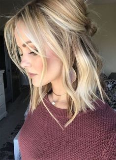 #medium #ombre #hairstyles Blonde Lob Hair, Cute Blonde Hair, Sweet Hairstyles, Beautiful Blonde Hair, Cool Blonde Hair, Dyed Blonde Hair, Lob Hairstyle, Fishtail Braid