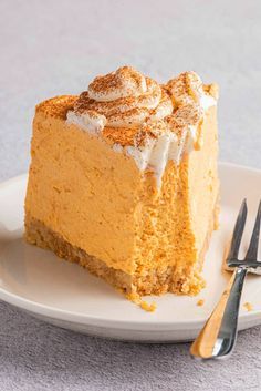 no bake pumpkin keto cheesecake with no sugar, no grains, low carb