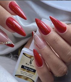 Red Summer Nails, Elegant Touch Nails, Shiny Nails Designs, Bright Red Nails, Winter Nails Acrylic, Gel Nails Diy, Acrylic Nails Coffin Pink, Pearl Nails, Acrylic Nails Coffin Short