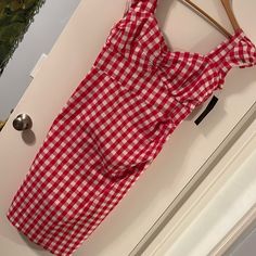 Beautiful Midi Dress Size 14 Great Look For Many Occasions Red Dress With White Heels, Stop Staring Dresses, Beautiful Midi Dresses, Stop Staring, White Square, White Heels, Square Print, Red Dress, New Dress