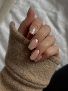 Nude Nails 2024 Trends, Neutral Chrome Nails Short, Nude Chrome Nails Square, Taupe Nails, Oval Nails Designs, Nail Coat, Bridesmaids Nails, Hard Gel Nails, Chrome Nails Designs