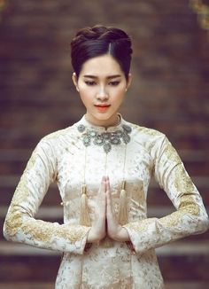 hoa hâu, thu thảo, áo dài, truyền thống, nền nã Vietnam Costume, Vietnamese Culture, National Dress, Traditional Dress, Asian Fashion