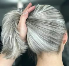 White Hair Highlights, Hair Color Grey Silver, Ash Brown Hair Color, Ash Brown Hair, Beautiful Gray Hair, Going Grey, Silver Hair Color, Silver Grey Hair, Blending Gray Hair