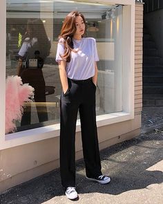 Mode Ulzzang, Korean Outfit Street Styles, Korean Casual Outfits, Korean Casual, Korean Fashion Trends, Korean Street, Ulzzang Fashion, Spring Outfits Women, Kpop Fashion Outfits