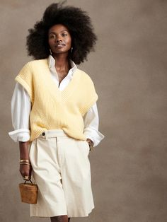 Women's Clothing Sale | Banana Republic Knit Vest Outfits For Women, Knitted Vest Outfit, Yellow Sweater Outfit, Oversized Sweater Vest, Knit Vest Outfit, Vest Outfits For Women, Sweater Vest Outfit, Double Denim, Street Style Winter