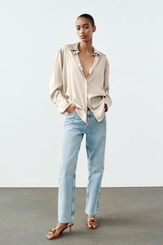 SATIN EFFECT BASIC SHIRT Silk Shirt Outfit, Outfits Con Camisa, Johnny Collar, Cardigan Sweater Dress, Shirt Blouses Tops, Spring Summer 2024, Satin Shirt, Basic Shirts, Blazer Dress