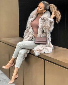 Winter Fashion Jackets, Trendy Coat, Girls Fur, Paris Chic, Winter Suit, Real Fur Coat, Cozy Coats