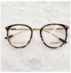 Glasses Women Fashion Eyeglasses, Cute Glasses Frames, Dior Eyeglasses, Glasses Frames Trendy, Glasses Inspiration, Chanel Glasses, Glasses Trends, Womens Glasses Frames, Celebrity Jewelry