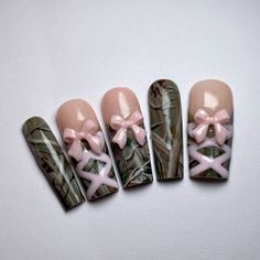 Lace Up Nails, Pictures On Nails, Words On Nails, Nails With Words, Nail Inspo Alt, Tooth Nails, Claws Nails, Camo Nails Acrylic, Teeth Nails