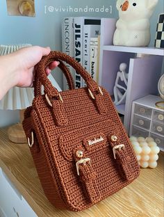 Free Crochet Bag, Crochet Business, Crochet Design Pattern, Backpack Pattern, Crochet Handbags Patterns, Crochet Fashion Patterns