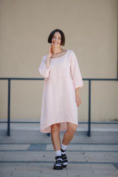 Linen Dress-tunic Clothing Women Wardrobe Midi Length Soft Linen Dress Shirt With Pockets - Etsy France Relaxed Fit Linen Tunic Dress, Spring Linen Lagenlook Dress, Spring Linen Dress With Pockets And Relaxed Fit, Spring Linen Dress With Pockets, Knee-length Washed Dresses With Relaxed Fit, Relaxed Fit Knee-length Washed Dress, Spring Tunic With Pockets And Relaxed Fit, Spring Relaxed Fit Tunic With Pockets, Relaxed Fit Washed Dresses For Daywear