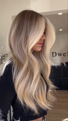 Bright Blonde Hair, Rambut Brunette, Summer Blonde Hair, Light Blonde Hair, Balayage Blonde, Blonde Hair Inspiration, Blonde Hair Looks, Blonde Hair With Highlights, Long Blonde