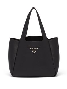 black nappa leather logo plaque square shape flat top handles Tas Prada, Prada Leather Tote, Metal Lettering, Prada Tote Bag, Soft Leather Tote, Leather Shopper Bag, Prada Logo, Black Leather Tote Bag, Lettering Logo