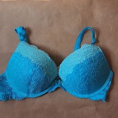 Victoria's Secret Dream Angels Floral Lace Push Up 36b Blue Fitted Bra Partially Lined, Blue Fitted Partially Lined Bra, Fitted Partially Lined Blue Bra, Victoria's Secret Blue Partially Lined Bra, Blue Partially Lined Victoria's Secret Bra, Partially Lined Blue Victoria's Secret Bra, Blue Lace Push-up Bra, Super Push Up, Vs Bras