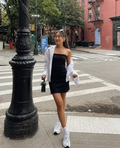 Tube Dress Outfit, Barcelona Outfits, Madrid Outfits, City Break Outfit, Nyc Outfits, New York Outfits, Europe Outfits