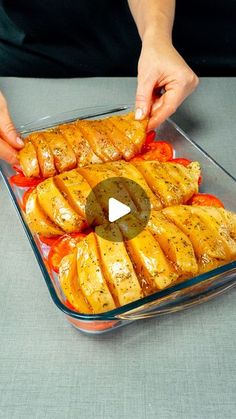 appetizing.tv on Instagram: "The new way to cook chicken breast, which conquers the world!  Ingredients: red onion: 2 pc tomatoes: 3 pc chicken breast: 800 g (28 oz) mozzarella: 150 g (5.3 oz)  Sauce: olive oil: 70 ml (2.4 fl oz) soy sauce: 40 ml (1.4 fl oz) brown sugar: 30 g (1.1 oz) dried rosemary: 5 g (0.2 oz) oregano: 3 g (0.1 oz) salt: 3 g (0.1 oz) black pepper: 2 g (0.1 oz) garlic: 20 g (0.7 oz) black pepper: 2 g (0.1 oz)" Chicken Ideas For Dinner, Mozzarella Bake, Way To Cook Chicken, Appetizing Tv, Oregano Salt, Dried Rosemary, Ways To Cook Chicken, Cook Chicken, Sauce Pan