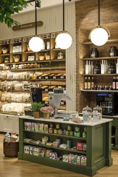 Coop Grocery Store, Boutique Grocery Store Design, Boutique Grocery Store, Refillery Store Design, Garden Shop Ideas, Grocery Store Interior Design, Small Grocery Store Design, General Store Design, Mini Market Store Ideas