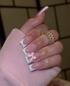 #2000saesthetic #2000style #2000sfashion #girlygirl #girlyfashion #girlystyle #pinkgirly #pinklove #pink #pinklover #pinkpinkpink Short Square Nail, Nail Armor, Art For Women, Square Nail, French Acrylic Nails, Short Square Acrylic Nails, Long Square Acrylic Nails