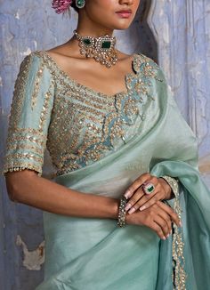 Buy Jade Green Ombre Organza Saree Set by Nitika Gujral at Fabilicious Fashion! Shop made-to-measure Indian wedding wear and jewellery with fast shipping to USA, UK, and Canada. Sita Mahalakshmi, Bridal 2024, Saree Inspiration, Mirror Detail, Dabka Work, Embroidered Blouses, Engagement Saree, Zari Embroidery