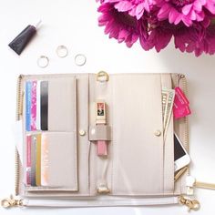 Spotted: The Perfect Bag – Dagne Dover Meets the World - Dagne Dover Spring Break Packing, Dagne Dover, Travel Organizer, Girl Guides, Kate Spade Wallet, Perfect Bag, Arm Candy, Clutch Wallet, Wristlets