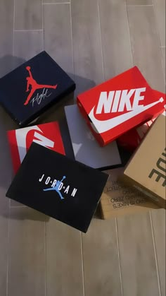 Shoes Vision Board Pictures, Sneakers Vision Board, Shoe Boxes Aesthetic, Jordan Collection Aesthetic, Shoes Vision Board, Shoe Shopping Aesthetic, Nike Store Aesthetic, Shoe Game Aesthetic, Sneaker Collection Aesthetic