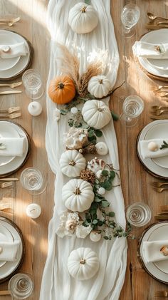 Follow this step-by-step guide for a beautifully styled Thanksgiving table! Get inspiration for table runners, festive centerpieces, stylish place settings, and cozy fall decor. Learn how to create an elegant, welcoming atmosphere for your holiday guests with easy, practical tips! Thanksgiving Long Table Decor, Table Decorations For Thanksgiving, Thanksgiving Table Setup, Thanksgiving Table Decor, Festive Centerpieces, Cozy Fall Decor