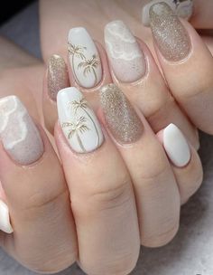 Vacation Nail Ideas, Hawaiian Nails, Tropical Nail Designs, Palm Nails, Beach Nail Designs, Unghie Sfumate, Beach Nail, Summer Nails Beach