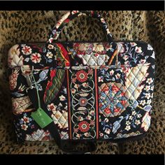 Vera Bradley Versailles Hard Shell Quilted Padded Laptop Bag Nwt. This Pattern Was Retired In 2010. Colors, Black, Red, Light Blue, Cream, Green. Never Used, Excellent Condition. *17”L X 12”H X 2”D (Approximately) *20” Drop Shoulder Strap Detachable *2 Top Handles *Front Zipper Pocket *Back Slot Pocket *Full Zipper Closure *Adjustable Velcro Bar Inside Vera Bradley Bags, Red Light, Cotton Quilts, Versailles, Blue Cream, Laptop Bag, Drop Shoulder, Vera Bradley, Zipper Pocket