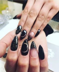 Goth Gel Manicure, Stelitto Nails, Witch Nails, Witchy Nails, Gothic Nails, Goth Nails, Her Nails, Get Nails, Beauty Queen