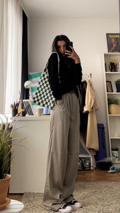 Outfit Ideas Black Trousers, Spring Semester College Outfits, Aesthetics Outfits, Fall Aesthetics, Looks Pinterest, K Fashion, Fall Aesthetic, Aesthetic Outfit, Mode Inspo