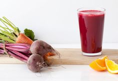 Beet juice containing beets, carrots and orange. There is no need to peel any of it, just wash thoroughly to remove bacteria and pesticides (organics also contain pesticides). Benefits: https://www.youtube.com/watch?v=TvvhL9kzo6Y http://www.nutrichoice4u.com/113/ Juice without juicer: https://www.youtube.com/watch?v=YlcKLCFft5Q Orange Carrot Juice, Liver Cleanse Juice, Fresh Juice Recipes, Beet Juice, Fruit Salad Recipes, Juice Cleanse, Anti Aging Skin Products