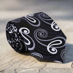 A Black Elegant Patterned Neckwear With Ties, Elegant Black Neckwear With Ties, Patterned Ties For Black Tie Occasions, Winter Ceremony, New Years Look, Light Blue Dress Shirt, Paisley Color, Navy Blue Suit, Brown Suits