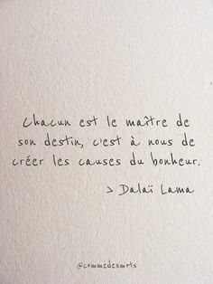 a piece of paper with writing on it that says,'citation est le mattre de son destin, cest et mois d'unes de crees du bonser du banqueur