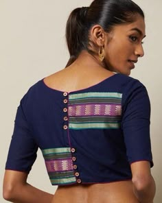 Design Latest Saree Blouse, Pattern Blouses, Cotton Blouse Design, Cotton Saree Blouse Designs, Saree Blouse Neck Designs, Blouse Back Neck, Blouse Back Neck Designs, Backless Blouse Designs, Blouse Ideas