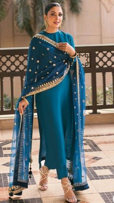 Asian Dresses, Punjabi Outfits, Eid Outfits, Long Kurti, Ayeza Khan, Pakistani Fancy Dresses, Pakistani Dresses Casual, Pakistani Fashion Party Wear, Beautiful Pakistani Dresses