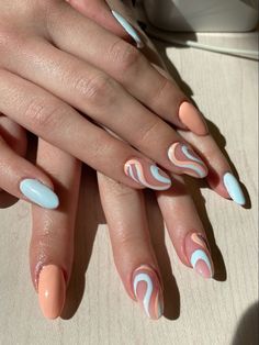 Peachy Spring nail art Preppy Nails, Spring Acrylic Nails, Cute Simple Nails, Simple Gel Nails, Summery Nails, Cute Nail Ideas, Acrylic Nails Designs, Colorful Nails, Pretty Gel Nails