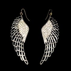 -- Please, Read The Entire Description -- New Angel Wing Earrings -- Detail(S): Wings With Cubic Zirconia Sparkle Jewel Accents On The Body Of The Wings Earrings. Hook Posts. Beautiful! -- Color(S): Cubic Zirconia Jewels & Silver -- Size: Standard -- Super Cute!!! Never Worn! -- I Do Not Offer Discounts On Likes. -- Thank You For Visiting! Wing-shaped Metal Jewelry For Parties, Elegant Metal Wing-shaped Earrings, Elegant Wing-shaped Metal Earrings, Wings Earrings, Angel Earrings, Angel Wing Earrings, Wing Earrings, The Wings, Boutique Jewelry